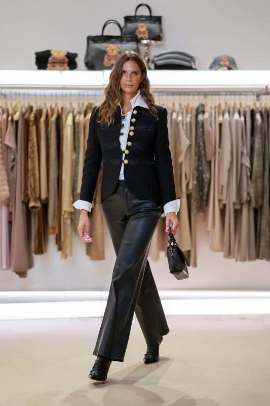 BLAZER CON RICAMO E LUNGHEZZA ASIMMETRICA